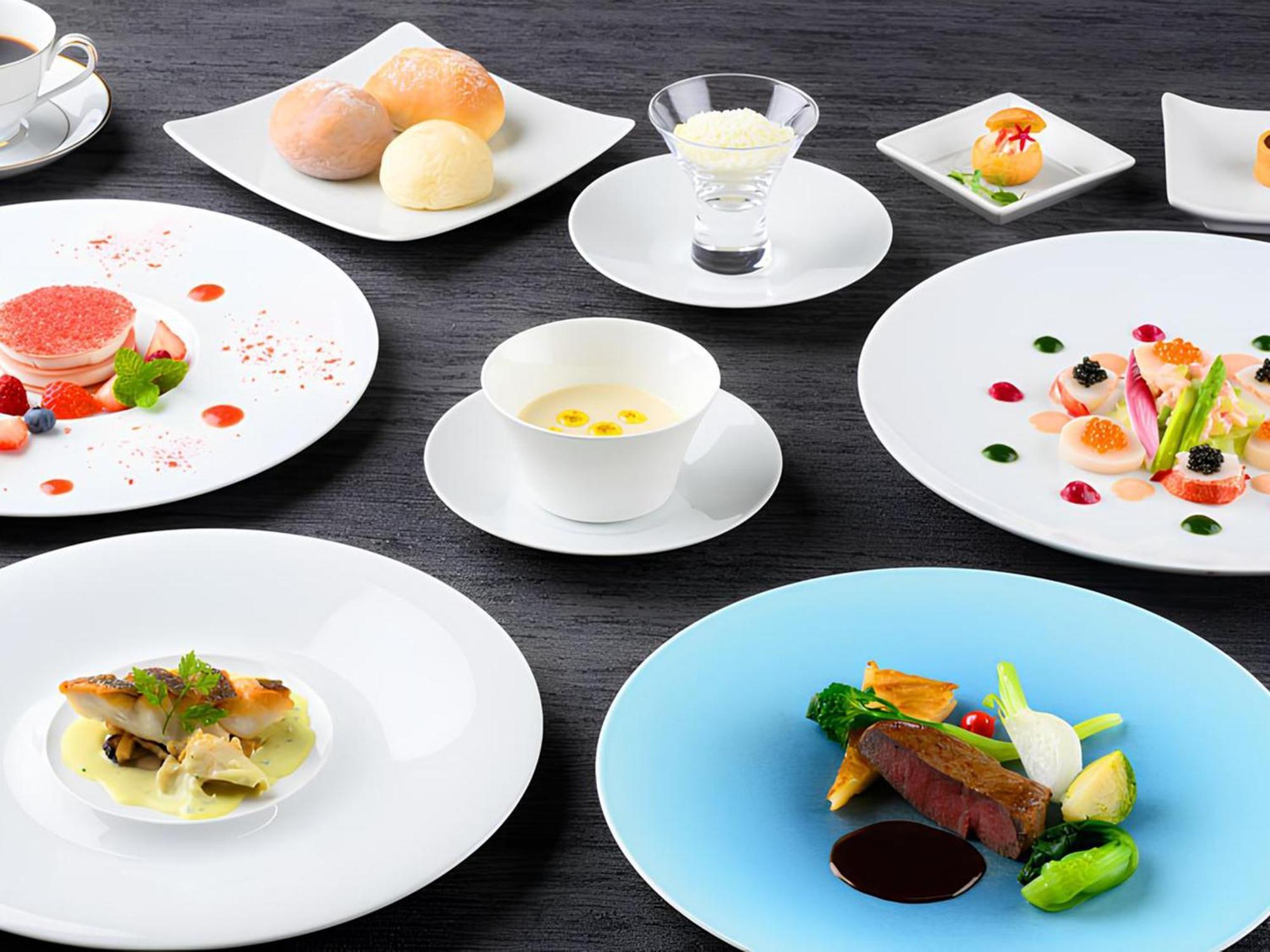 Shin Furano Prince Hotel Екстер'єр фото A selection of French cuisine