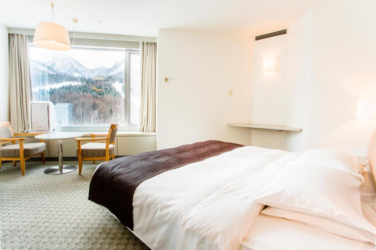 Shin Furano Prince Hotel Екстер'єр фото A room at the hotel