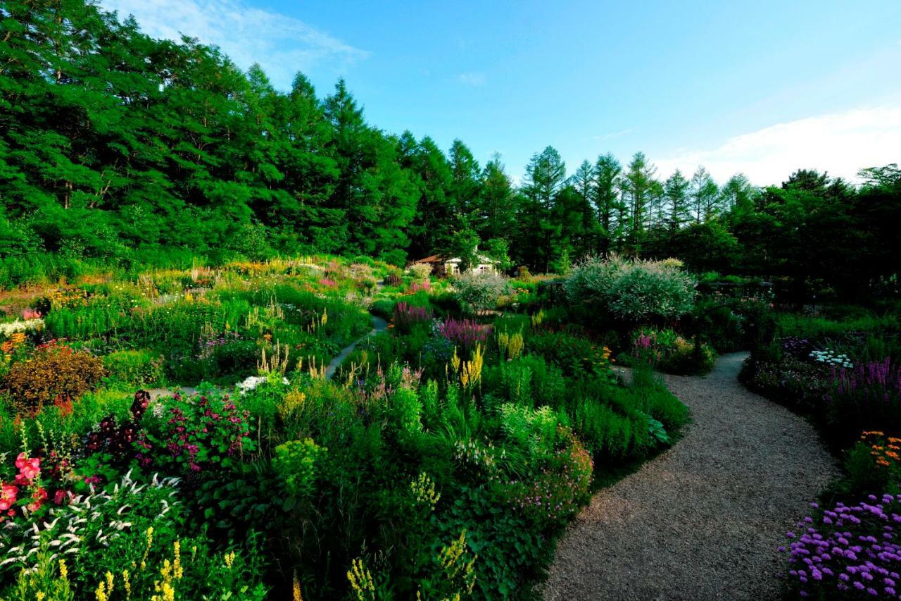 Shin Furano Prince Hotel Екстер'єр фото The New Perennial Garden